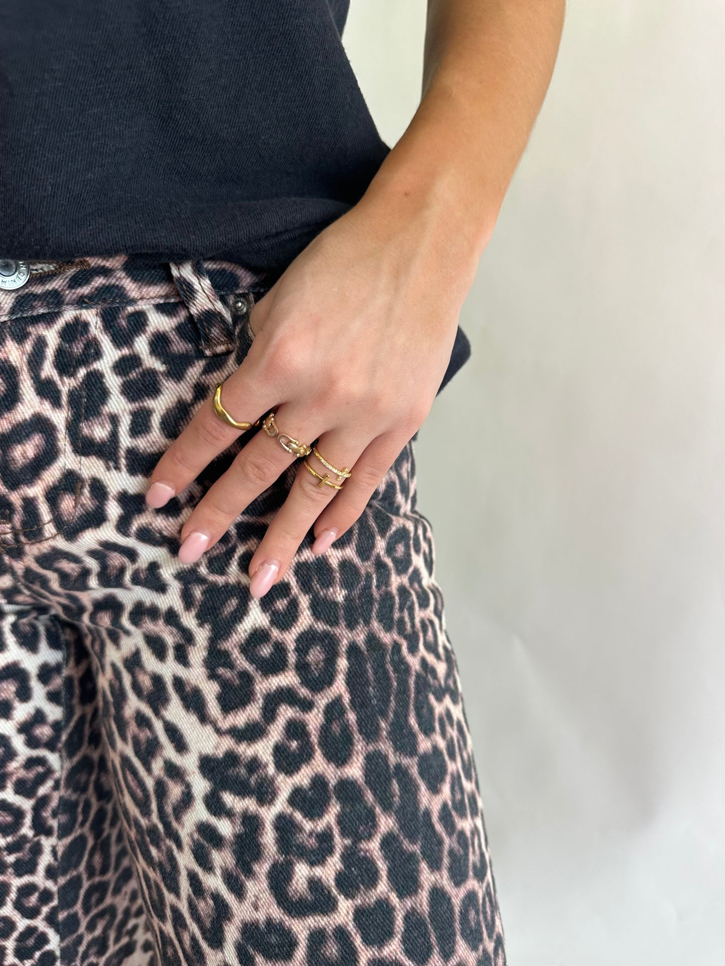 Simplistic Ring